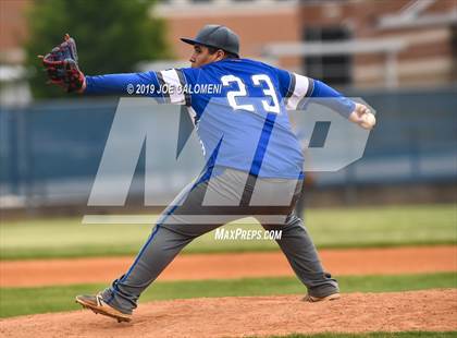 Thumbnail 1 in Burbank vs Lanier [Sidney] photogallery.