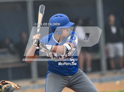 Thumbnail 3 in Burbank vs Lanier [Sidney] photogallery.