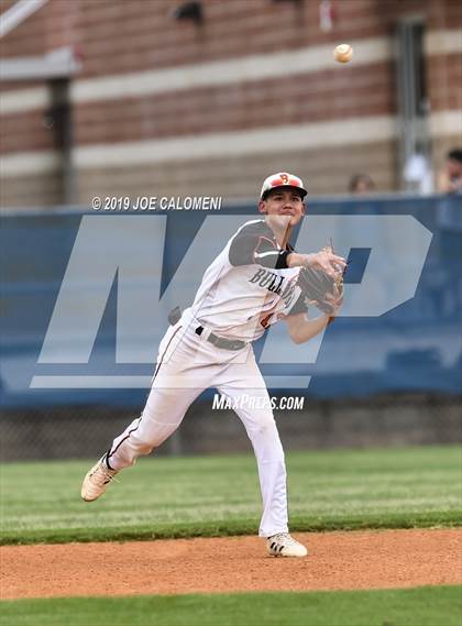 Thumbnail 2 in Burbank vs Lanier [Sidney] photogallery.