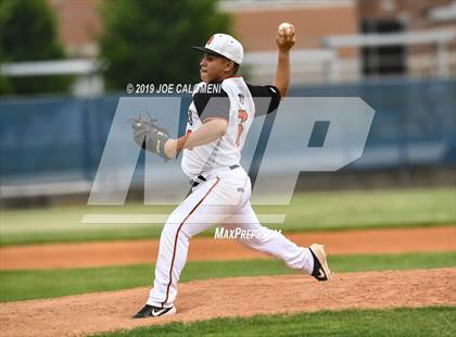 Thumbnail 3 in Burbank vs Lanier [Sidney] photogallery.