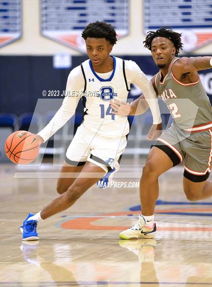 Thumbnail 3 in Mater Lakes Academy vs Bishop O'Connell (Tarkanian Classic) photogallery.