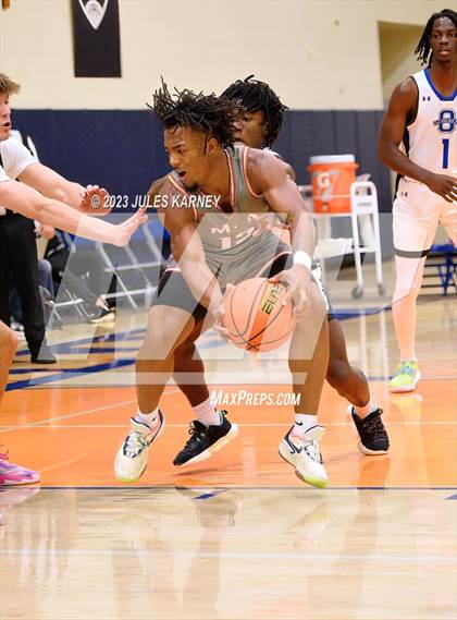 Thumbnail 2 in Mater Lakes Academy vs Bishop O'Connell (Tarkanian Classic) photogallery.