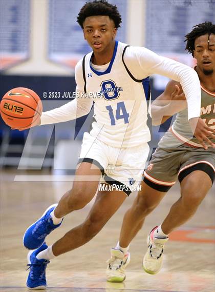 Thumbnail 2 in Mater Lakes Academy vs Bishop O'Connell (Tarkanian Classic) photogallery.