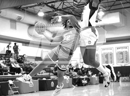 Thumbnail 1 in Mater Lakes Academy vs Bishop O'Connell (Tarkanian Classic) photogallery.