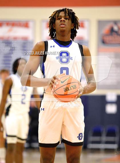Thumbnail 3 in Mater Lakes Academy vs Bishop O'Connell (Tarkanian Classic) photogallery.