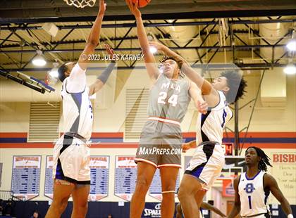 Thumbnail 2 in Mater Lakes Academy vs Bishop O'Connell (Tarkanian Classic) photogallery.