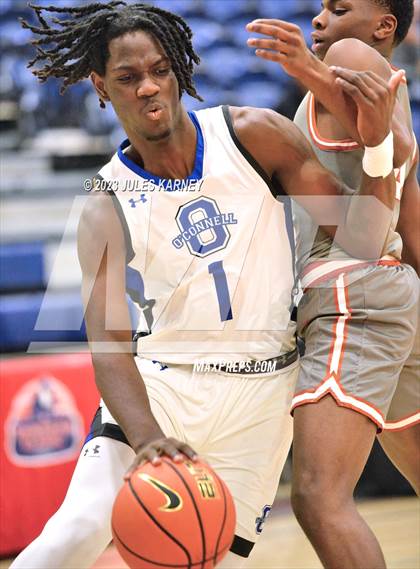 Thumbnail 1 in Mater Lakes Academy vs Bishop O'Connell (Tarkanian Classic) photogallery.