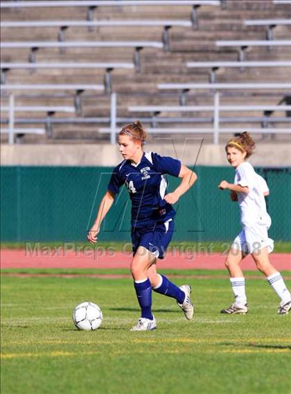Thumbnail 2 in Wilton vs Barlow (CIAC  Class L Final) photogallery.