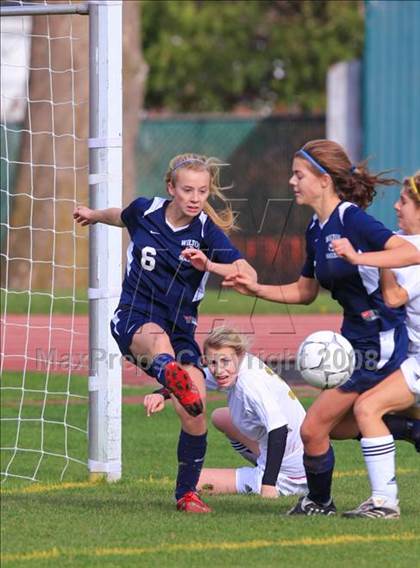 Thumbnail 2 in Wilton vs Barlow (CIAC  Class L Final) photogallery.