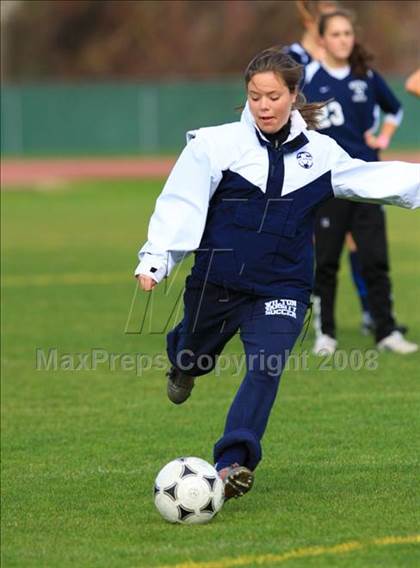 Thumbnail 2 in Wilton vs Barlow (CIAC  Class L Final) photogallery.