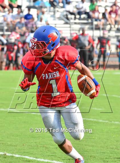 Thumbnail 1 in McClellan vs. Parish Episcopal (Arkansas Kickoff Classic) photogallery.