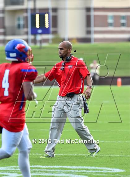 Thumbnail 3 in McClellan vs. Parish Episcopal (Arkansas Kickoff Classic) photogallery.