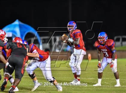 Thumbnail 2 in McClellan vs. Parish Episcopal (Arkansas Kickoff Classic) photogallery.