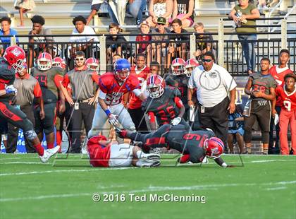 Thumbnail 3 in McClellan vs. Parish Episcopal (Arkansas Kickoff Classic) photogallery.