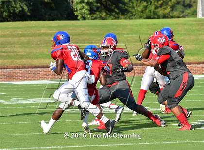Thumbnail 2 in McClellan vs. Parish Episcopal (Arkansas Kickoff Classic) photogallery.