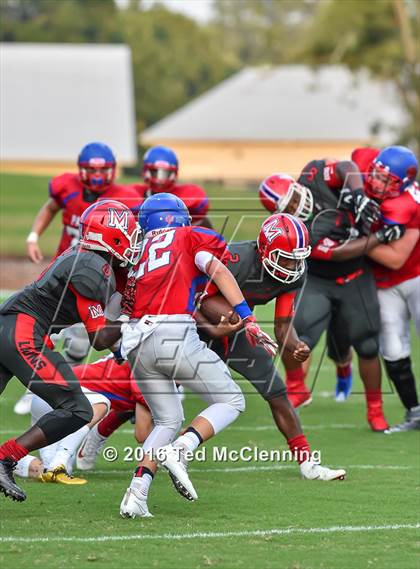 Thumbnail 2 in McClellan vs. Parish Episcopal (Arkansas Kickoff Classic) photogallery.