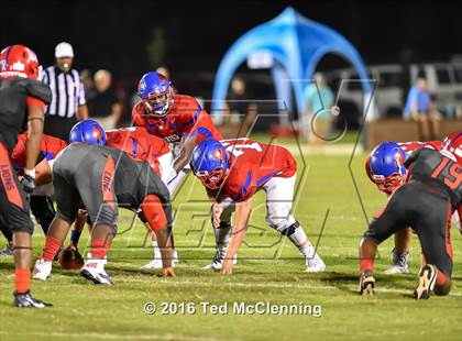 Thumbnail 2 in McClellan vs. Parish Episcopal (Arkansas Kickoff Classic) photogallery.
