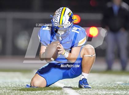 Thumbnail 2 in Krum vs Sunnyvale (Bi District) photogallery.