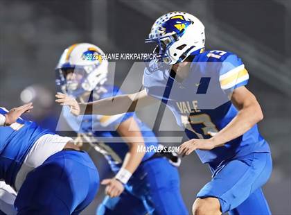 Thumbnail 3 in Krum vs Sunnyvale (Bi District) photogallery.