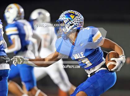 Thumbnail 2 in Krum vs Sunnyvale (Bi District) photogallery.