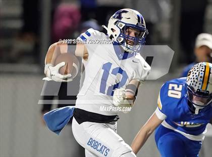 Thumbnail 3 in Krum vs Sunnyvale (Bi District) photogallery.