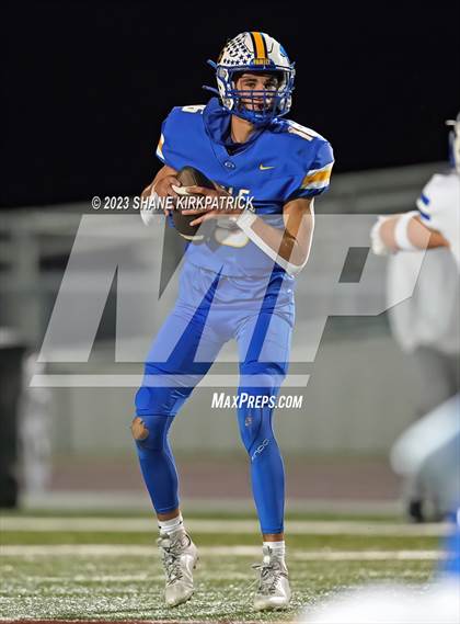 Thumbnail 2 in Krum vs Sunnyvale (Bi District) photogallery.