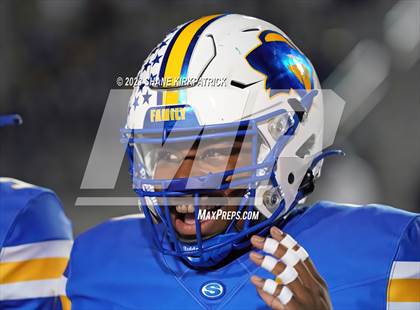 Thumbnail 3 in Krum vs Sunnyvale (Bi District) photogallery.