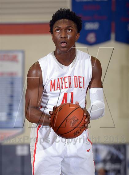 Thumbnail 2 in Mater Dei vs. Foothills Christian (Tarkanian Classic} photogallery.