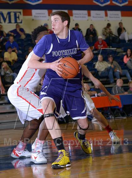 Thumbnail 2 in Mater Dei vs. Foothills Christian (Tarkanian Classic} photogallery.