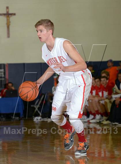 Thumbnail 1 in Mater Dei vs. Foothills Christian (Tarkanian Classic} photogallery.