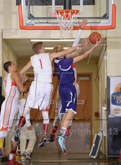 Thumbnail 1 in Mater Dei vs. Foothills Christian (Tarkanian Classic} photogallery.