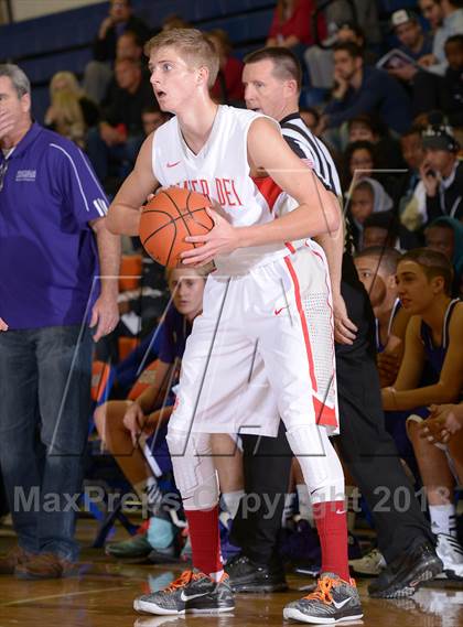 Thumbnail 3 in Mater Dei vs. Foothills Christian (Tarkanian Classic} photogallery.