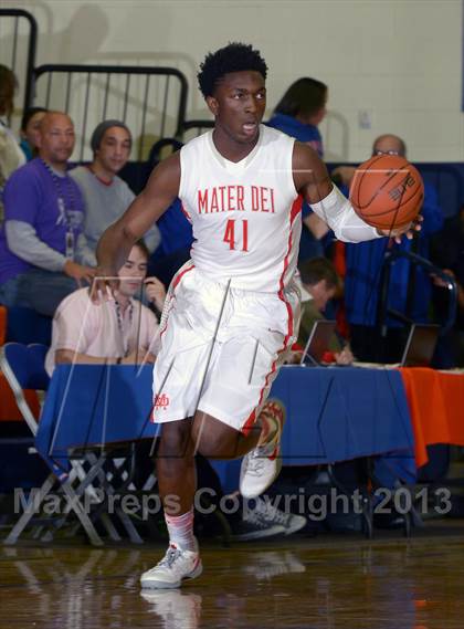 Thumbnail 3 in Mater Dei vs. Foothills Christian (Tarkanian Classic} photogallery.