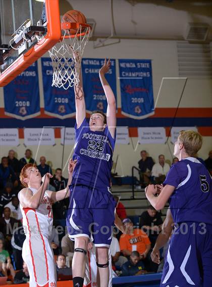 Thumbnail 1 in Mater Dei vs. Foothills Christian (Tarkanian Classic} photogallery.