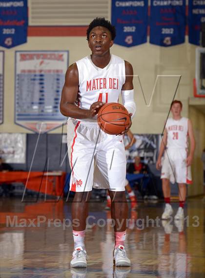 Thumbnail 3 in Mater Dei vs. Foothills Christian (Tarkanian Classic} photogallery.