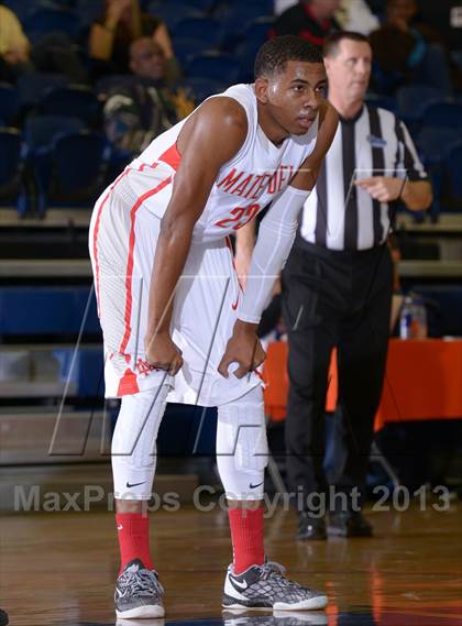 Thumbnail 2 in Mater Dei vs. Foothills Christian (Tarkanian Classic} photogallery.