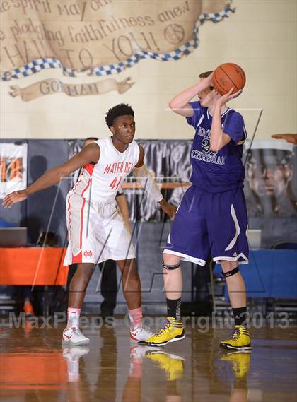 Thumbnail 2 in Mater Dei vs. Foothills Christian (Tarkanian Classic} photogallery.