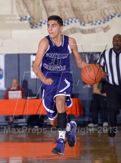 Thumbnail 3 in Mater Dei vs. Foothills Christian (Tarkanian Classic} photogallery.