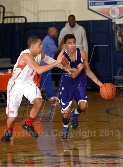 Thumbnail 2 in Mater Dei vs. Foothills Christian (Tarkanian Classic} photogallery.