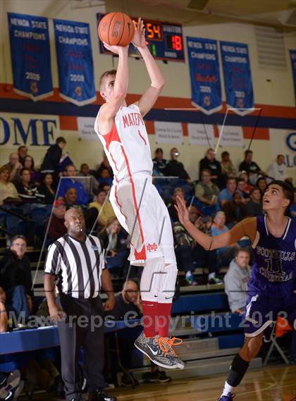 Thumbnail 1 in Mater Dei vs. Foothills Christian (Tarkanian Classic} photogallery.
