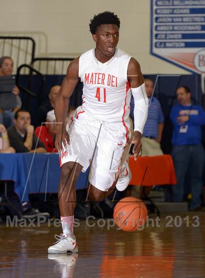 Thumbnail 3 in Mater Dei vs. Foothills Christian (Tarkanian Classic} photogallery.
