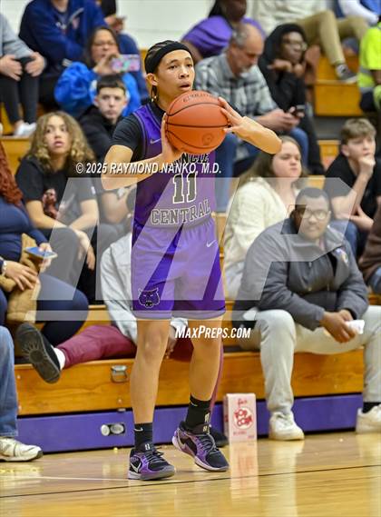 Thumbnail 2 in Greenfield-Central @ Muncie Central (IHSAA 4A Section 9 Semifinal)  photogallery.
