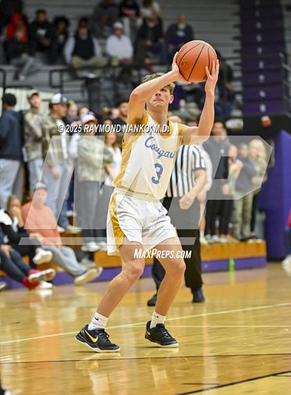 Thumbnail 2 in Greenfield-Central @ Muncie Central (IHSAA 4A Section 9 Semifinal)  photogallery.