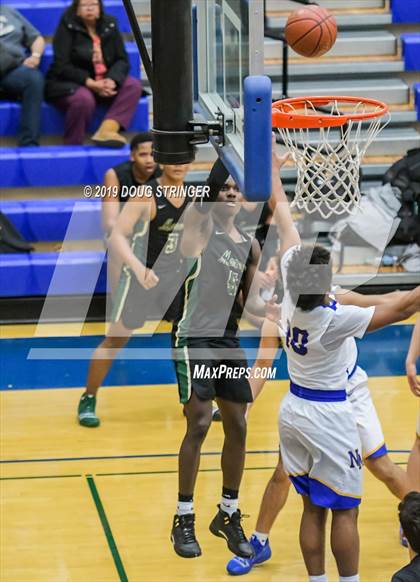 Thumbnail 3 in Moreau Catholic @ Newark Memorial photogallery.