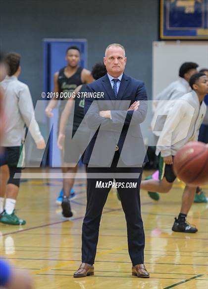Thumbnail 3 in Moreau Catholic @ Newark Memorial photogallery.