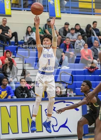 Thumbnail 2 in Moreau Catholic @ Newark Memorial photogallery.