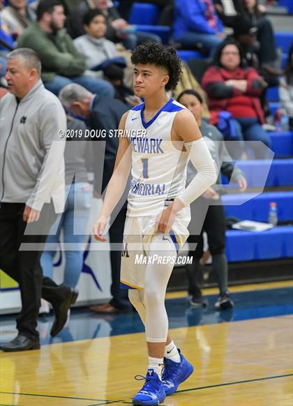 Thumbnail 1 in Moreau Catholic @ Newark Memorial photogallery.