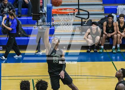 Thumbnail 2 in Moreau Catholic @ Newark Memorial photogallery.