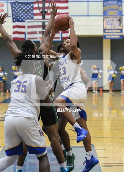 Thumbnail 3 in Moreau Catholic @ Newark Memorial photogallery.