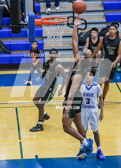 Thumbnail 1 in Moreau Catholic @ Newark Memorial photogallery.